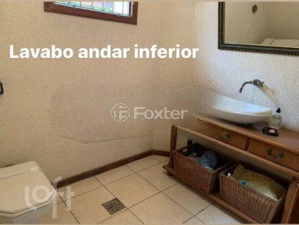 Image 29 - 882383
