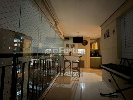 Image 7 - 882384