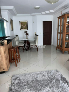 Image 7 - 882533
