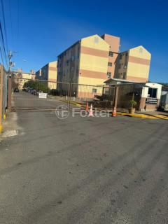 Image 3 - 882637