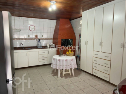 Image 9 - 882671