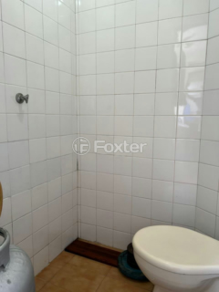 Image 7 - 882678