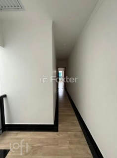 Image 6 - 882725