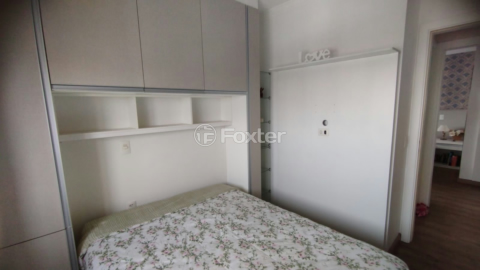 Image 7 - 882745