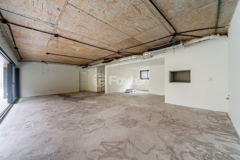 Image 8 - 882758