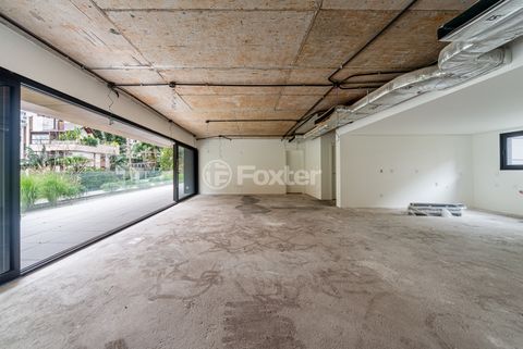 Image 4 - 882758