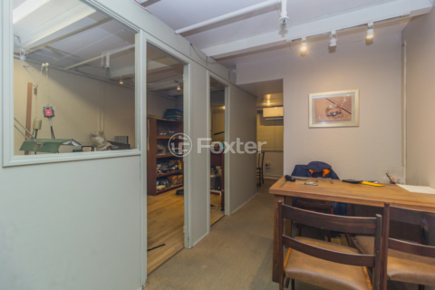 Image 5 - 882761