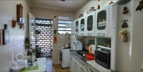 Image 7 - 882788
