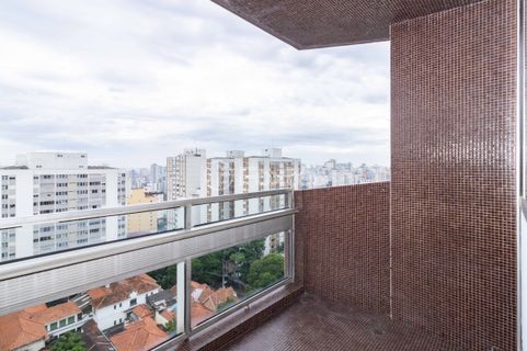 Image 5 - 882847