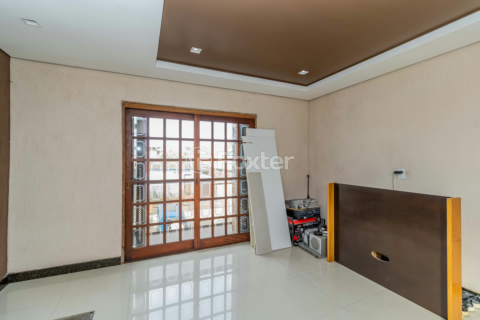 Image 10 - 882874