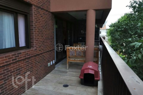 Image 21 - 883017