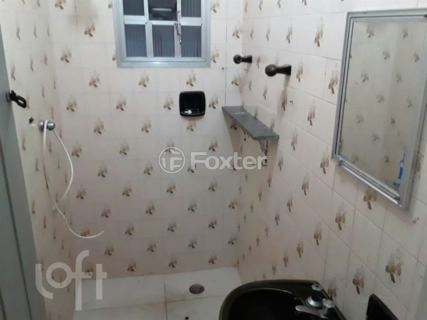 Image 7 - 883030