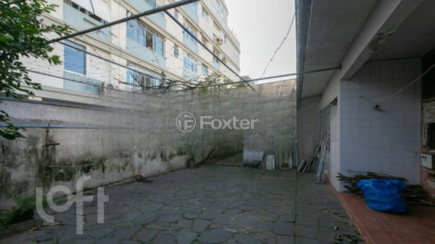 Image 24 - 883140