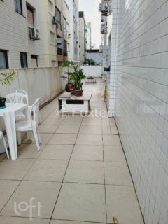 Image 17 - 883197