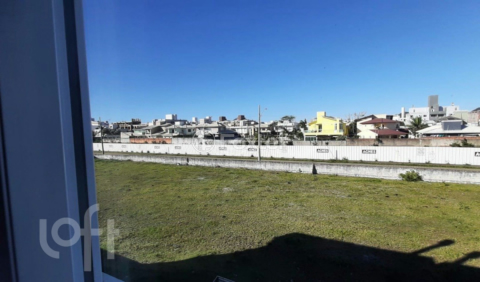 Image 37 - 883212