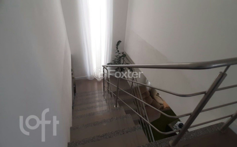 Image 34 - 883212