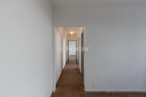 Image 4 - 883398