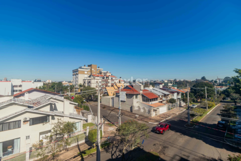 Image 4 - 883402