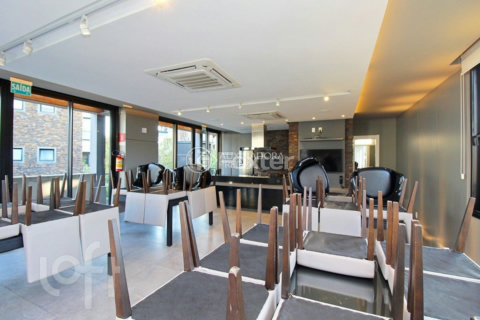 Image 49 - 883505
