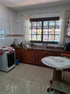Image 7 - 883510