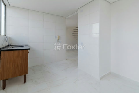 Image 26 - 883520