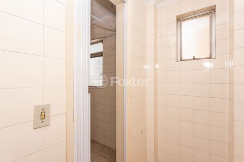 Image 34 - 883521