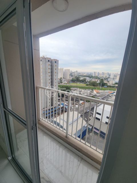 Image 4 - 883564