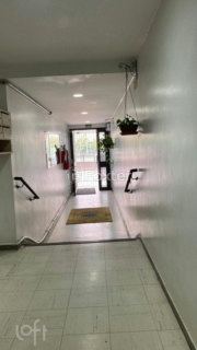 Image 19 - 883617