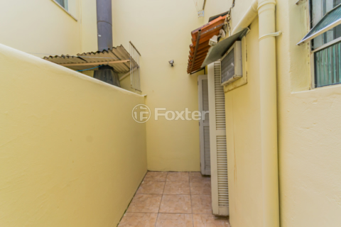 Image 7 - 883642