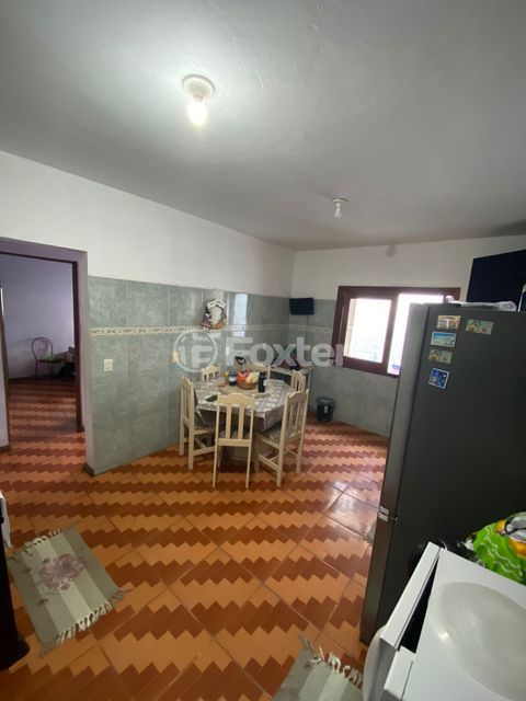 Image 3 - 883643
