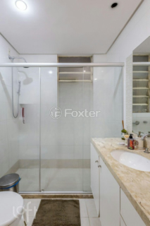 Image 10 - 883647