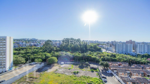 Image 4 - 883740