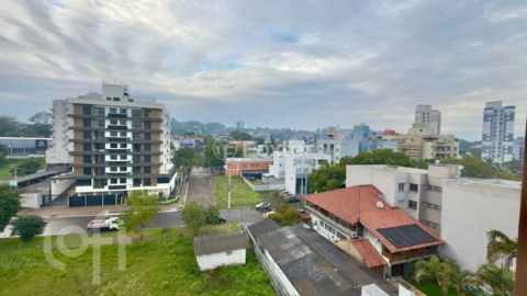 Image 7 - 883743