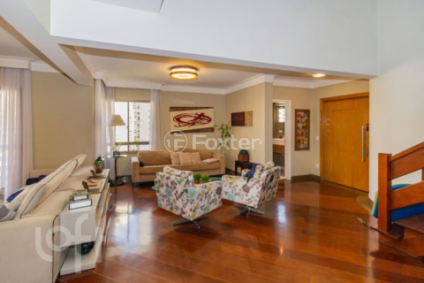 Image 7 - 883766