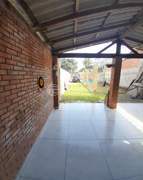 Image 4 - 883847