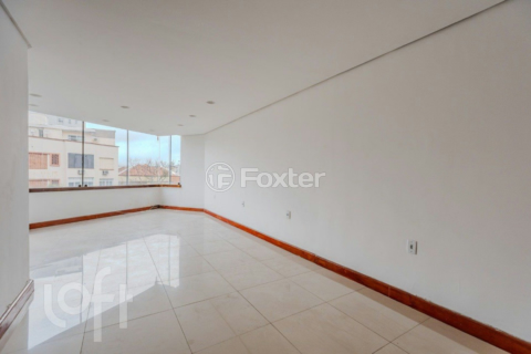 Image 1 - 883940