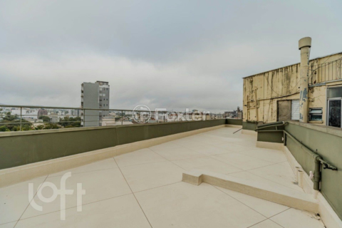 Image 26 - 883940