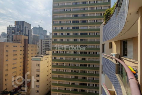 Image 11 - 884063