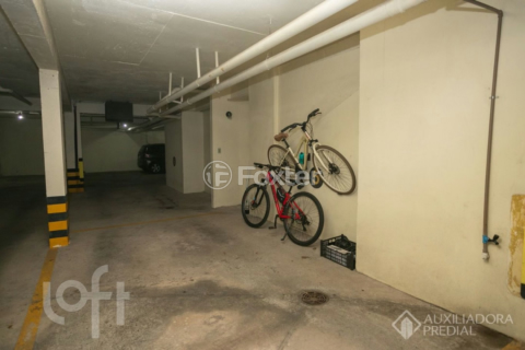 Image 36 - 884173