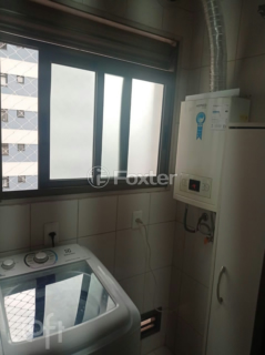 Image 8 - 884265