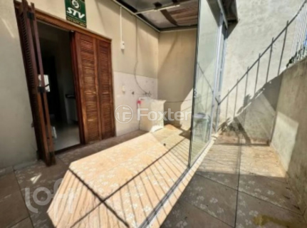 Image 8 - 884286