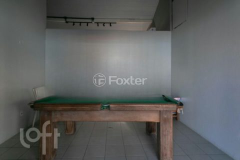 Image 34 - 884340
