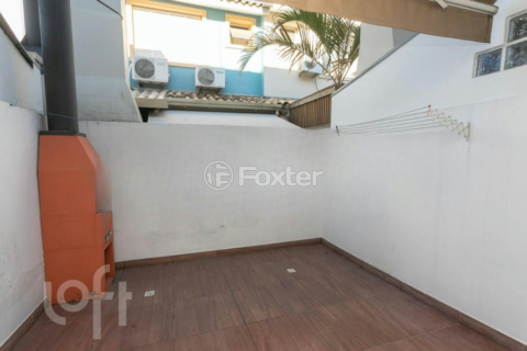 Image 9 - 884340