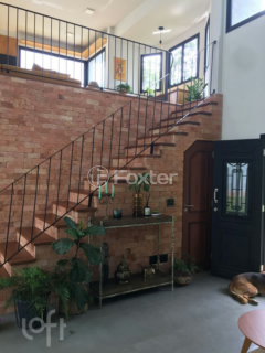 Image 6 - 884473