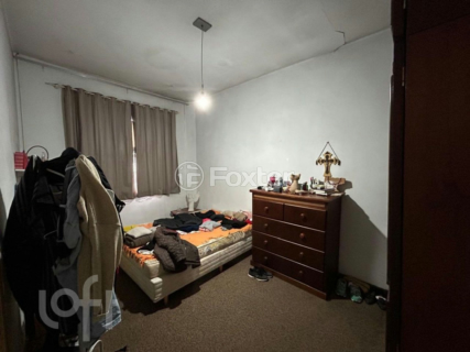 Image 7 - 884507