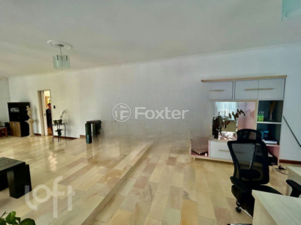 Image 7 - 884558