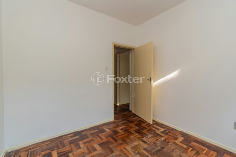 Image 7 - 884663