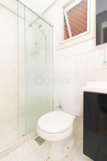 Image 19 - 884697