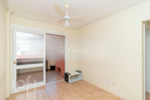 Image 7 - 884697