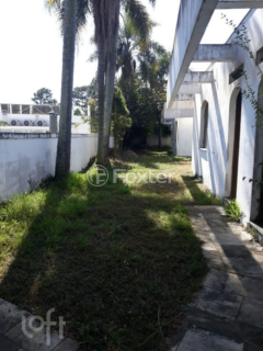 Image 19 - 884706